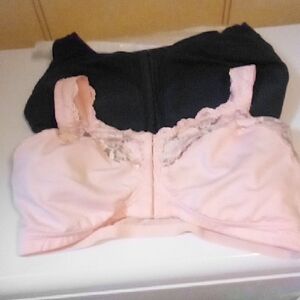 Lace Trim Pink Bra/Solid Blue 44g Comfort Choice Bra's Snap In Front